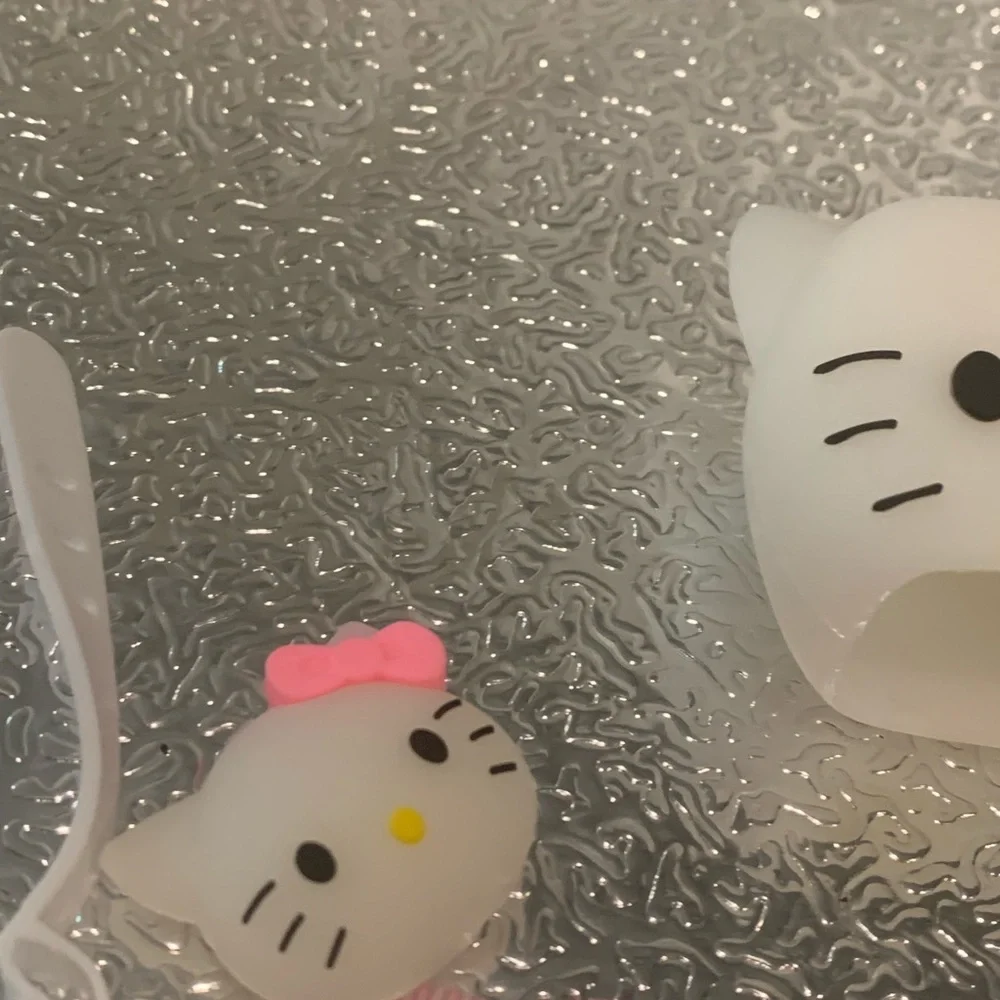 Sanrio Hello Kitty White and Pink Phone Holder